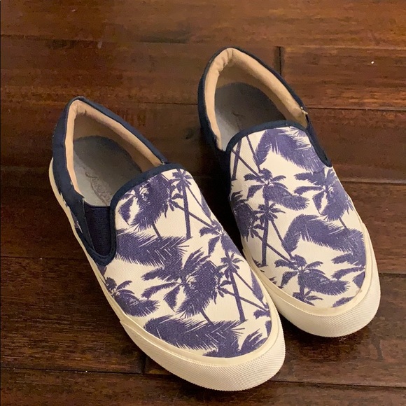 lucky brand slip ons